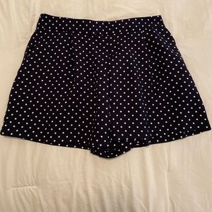Gap navy and white polka dot flowy shorts
